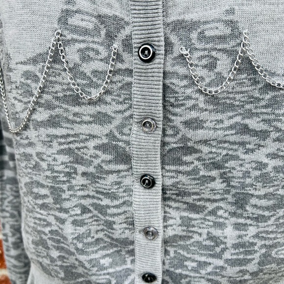 Cropped Sweater & Matching Tank Set - Picture 5 of 10